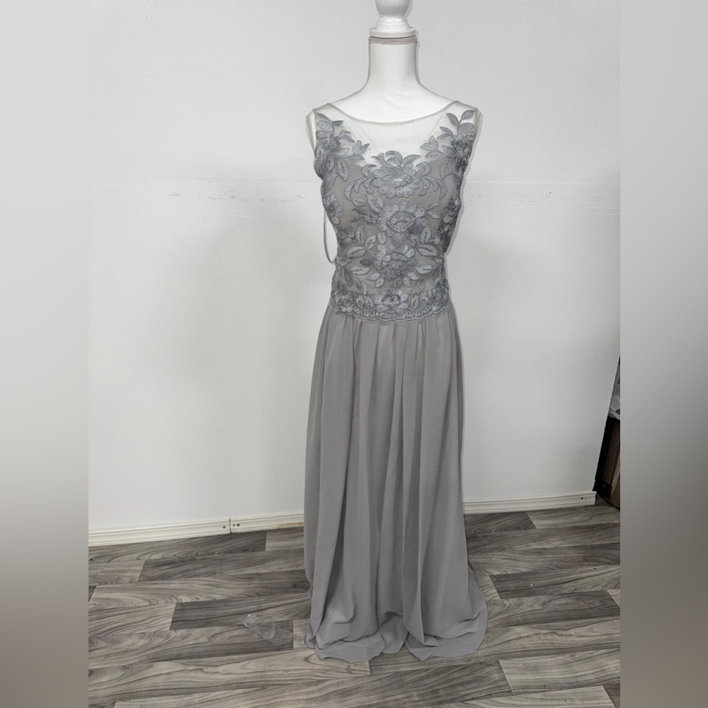 Elegant Sleeveless Gray Embroidered Evening Dress